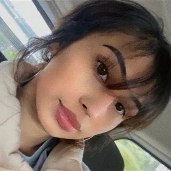 Meet your Posher, Samantha - Picture 1 of 1